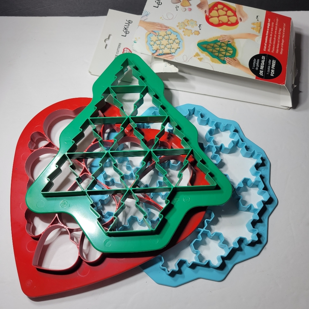 Lékué Cookie Cutters Set of 3, Heart Snowflake Christmas Tree